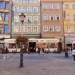 Rynek Market Square Tectum Apartmán *